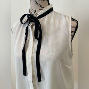 H&M white button up Blouse